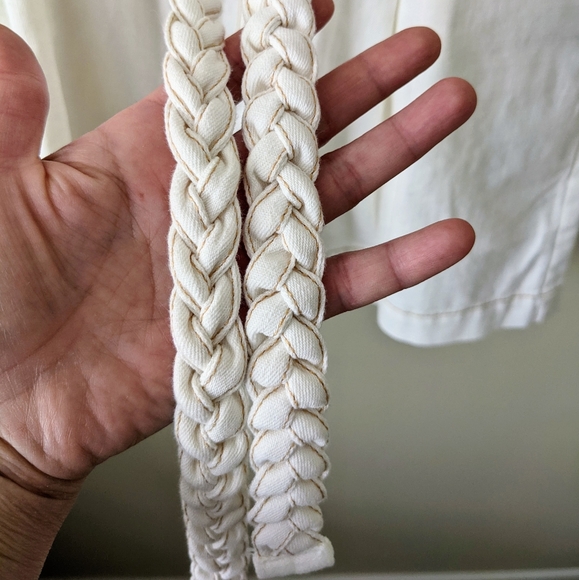 NWOT ASOS DESIGN Petite paperbag short in off white with braid belt - Picture 5 of 13